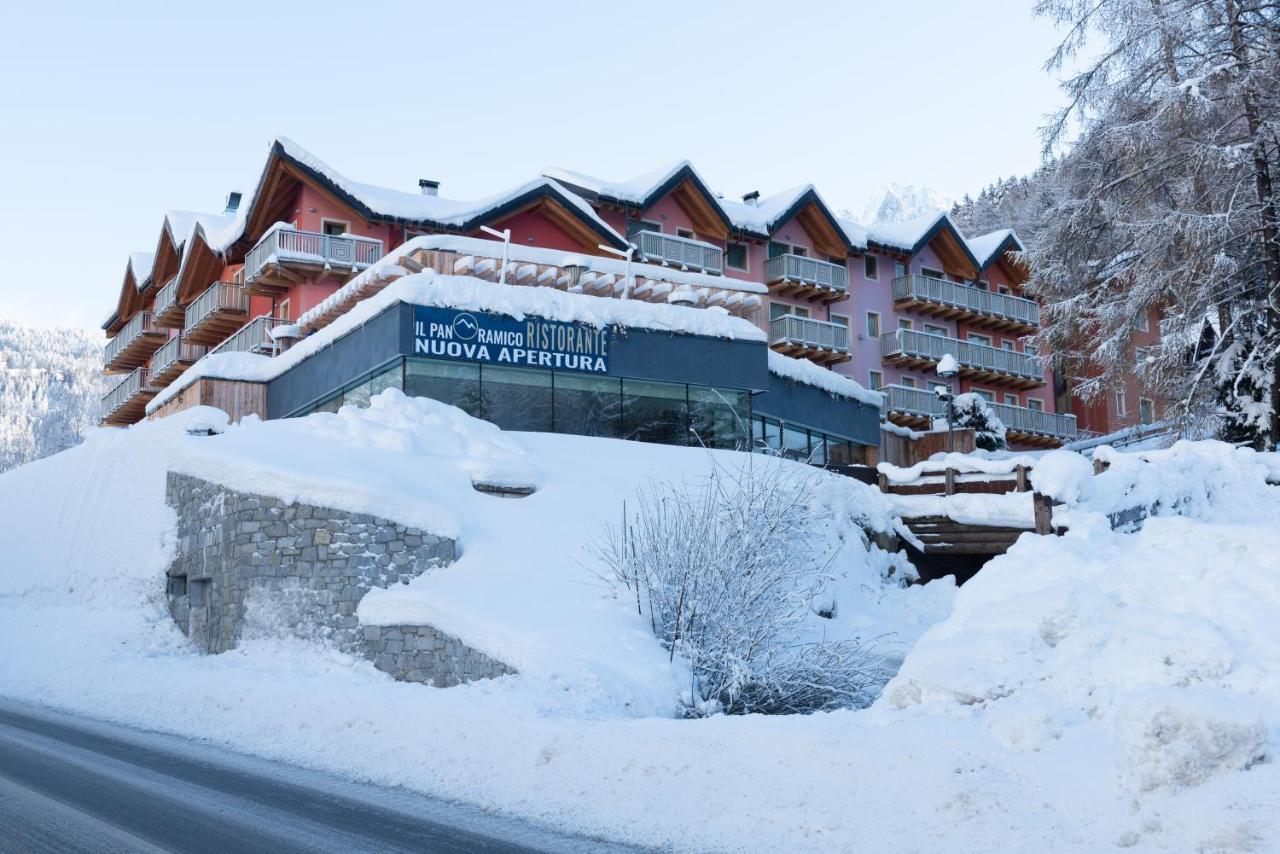 Residence Adamello Resort Ponte Di Legno Kültér fotó