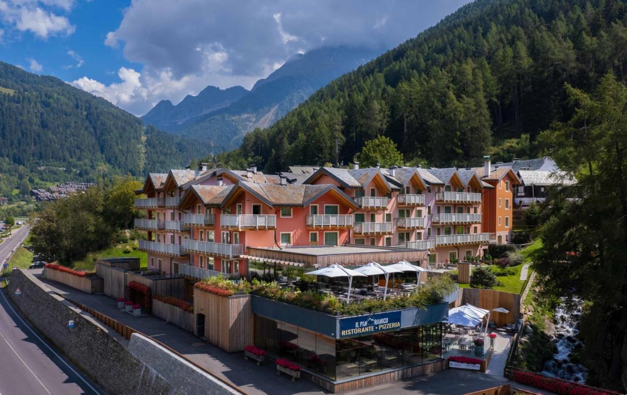 Residence Adamello Resort Ponte Di Legno Kültér fotó