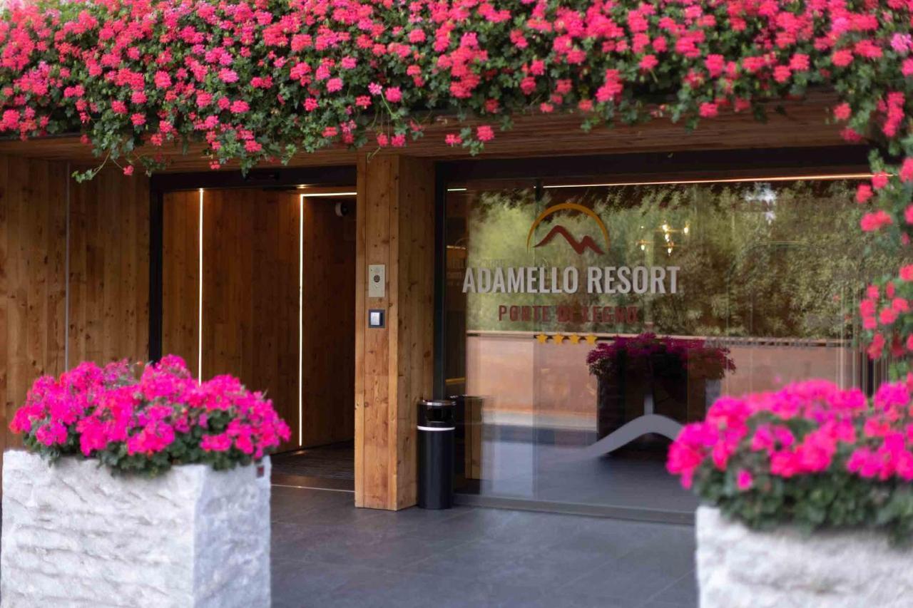 Residence Adamello Resort Ponte Di Legno Kültér fotó