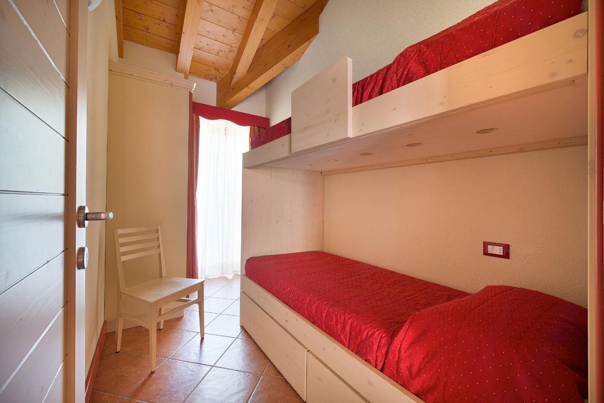 Residence Adamello Resort Ponte Di Legno Szoba fotó