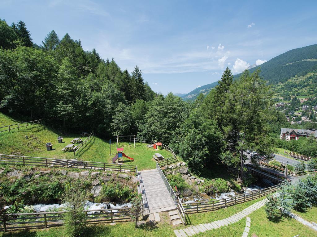 Residence Adamello Resort Ponte Di Legno Kültér fotó
