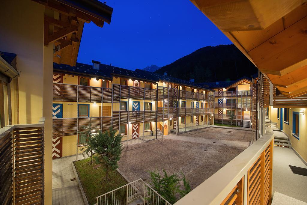 Residence Adamello Resort Ponte Di Legno Kültér fotó
